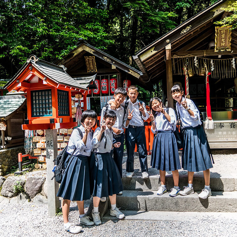 https://tourcrafters22.adventure-spark.com/wp-content/uploads/2021/01/Japanese-Schools.jpg