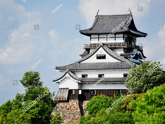 https://tourcrafters22.adventure-spark.com/wp-content/uploads/2022/07/inuyama-castle-1.jpg
