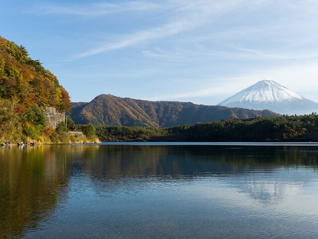 https://tourcrafters22.adventure-spark.com/wp-content/uploads/2022/07/lake-saiko.jpg