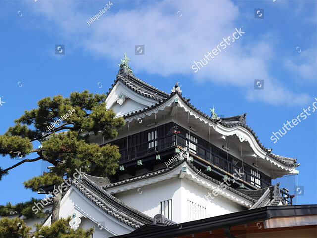 https://tourcrafters22.adventure-spark.com/wp-content/uploads/2022/07/osaki-castle.jpg